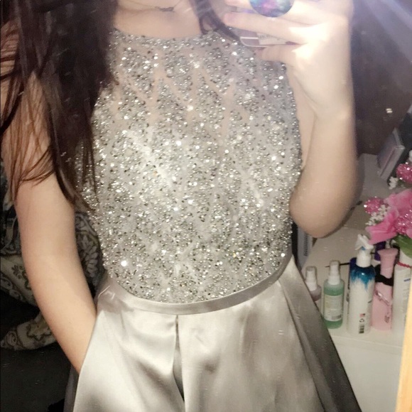 Prom dress with pockets - Picture 2 of 6